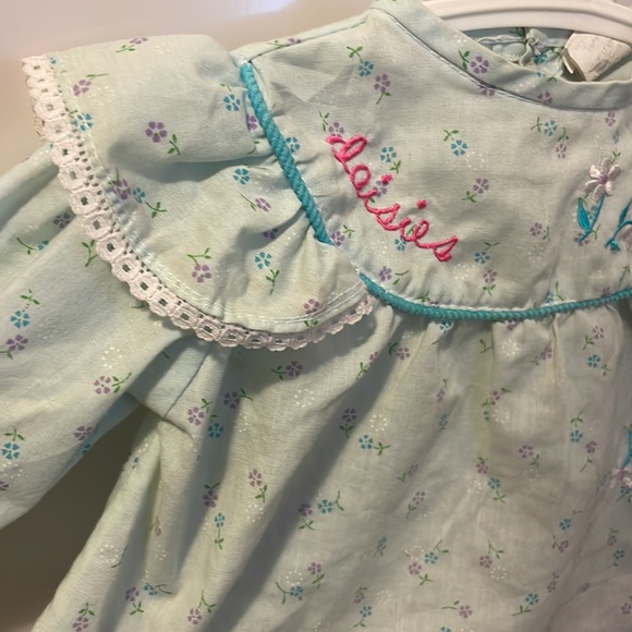 Vintage Newborn Daisies top - Picture 2 of 8